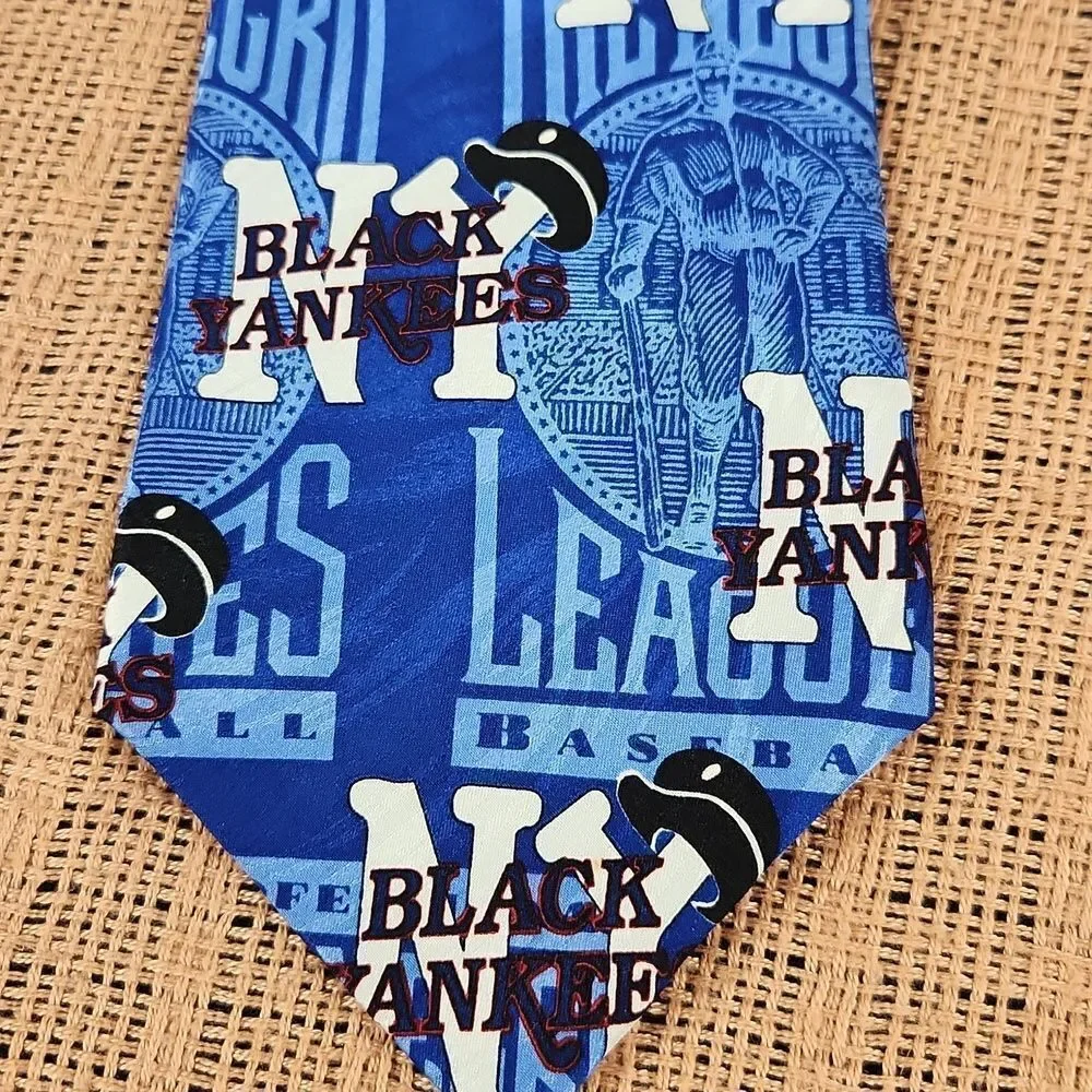 NY New York Black Yankees Silk Tie 1996